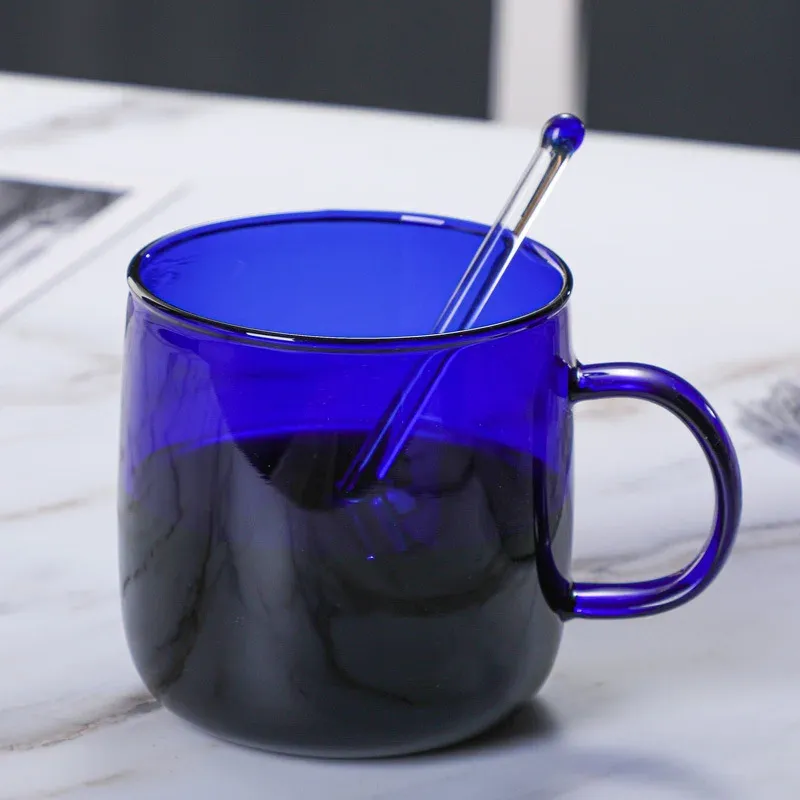 301-400 ml blaue Tasse mit Glas