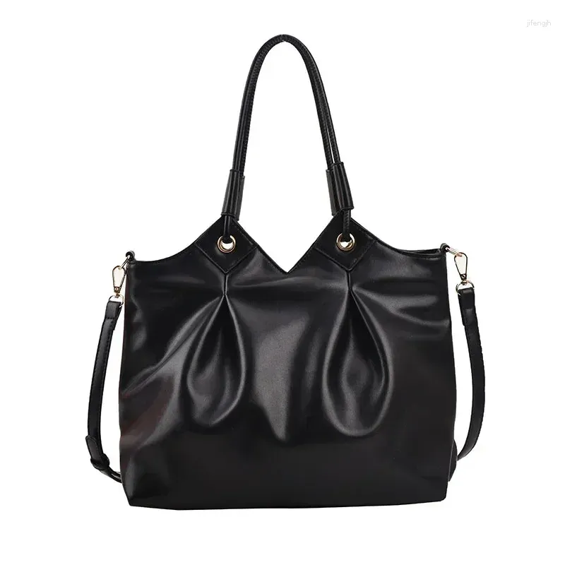 Black shoulder bag