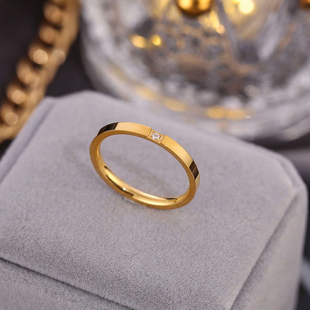 Ultra fine zirconium gold ring