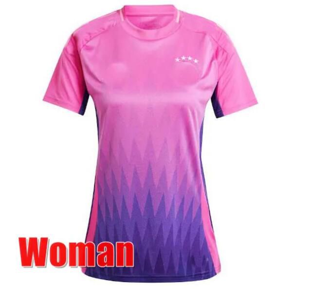 Women 24 25 Away