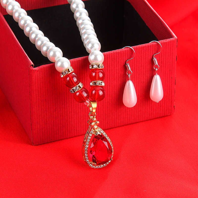 Collar de diamantes rojo