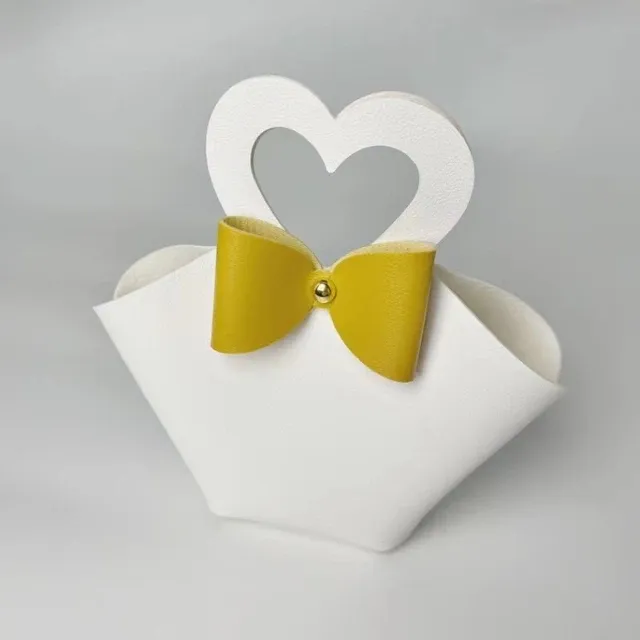 Ett 12x5,5x13cm 15st B-White Love Handle