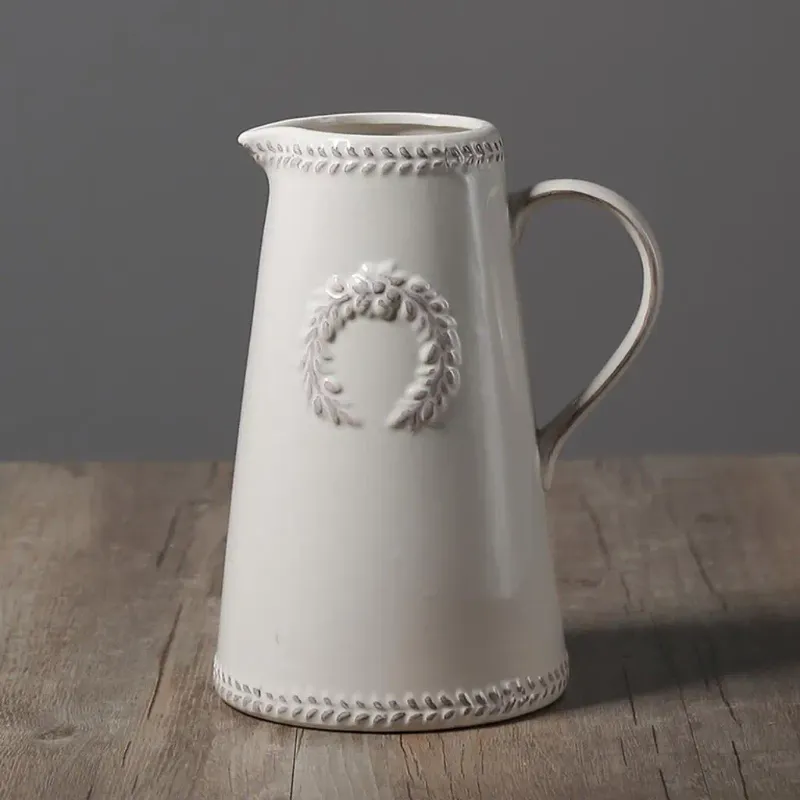 Jug 23cm