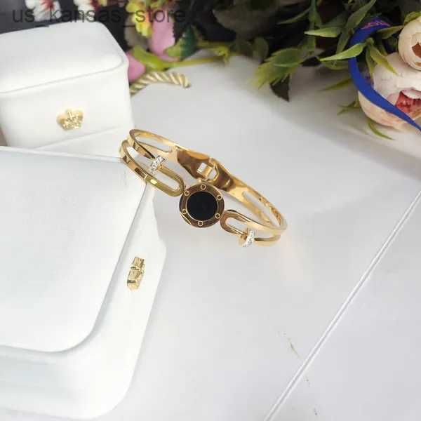 Kr-102820-gold