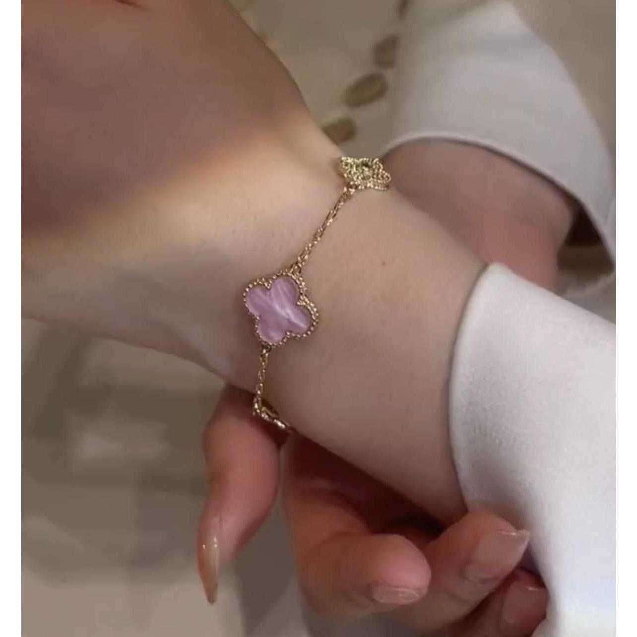 Pink Clover Armband