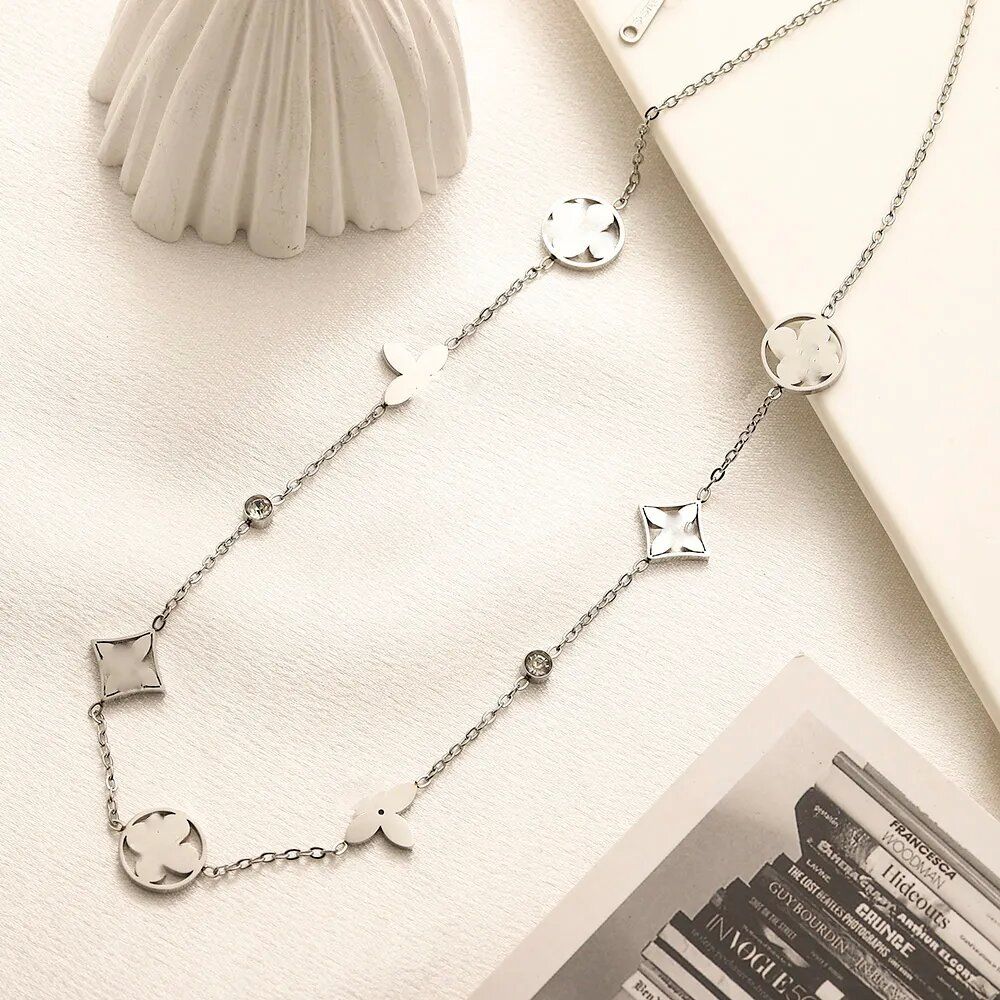 N ° 5 Collier