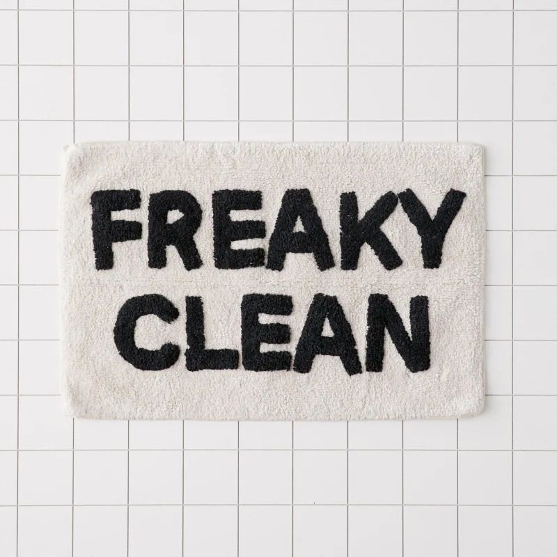 Freaky-50x80cm