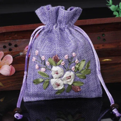 Bolsa bordada 11x14cm roxo