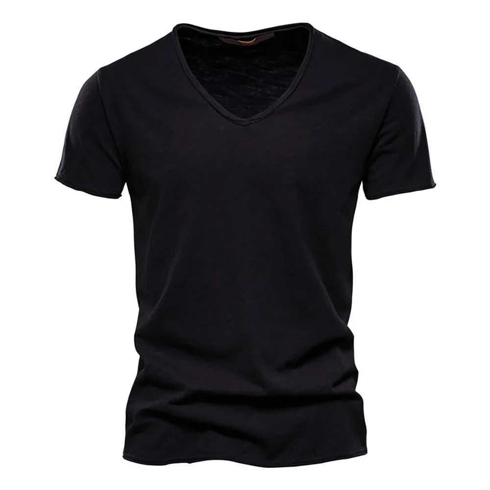 Black Vneck