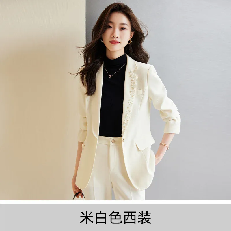Creamy-white Suit