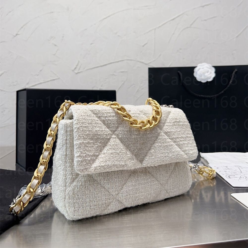 White with box 25*15cm