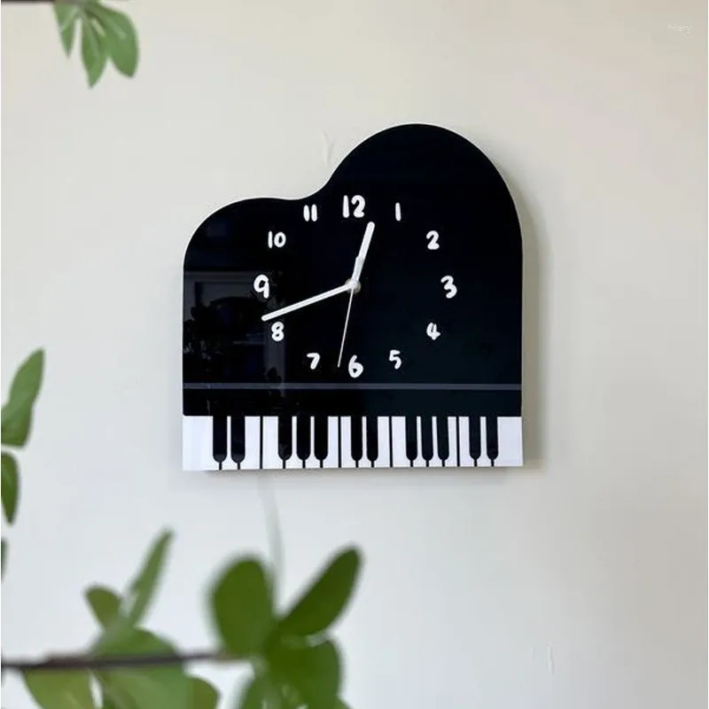 Piano Clock CHINA 25x25CM