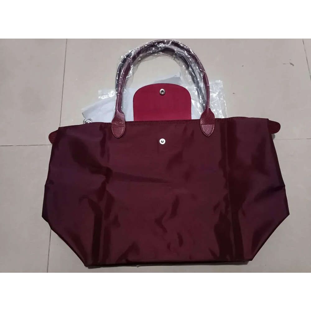 S-short Handle-4-wine Red