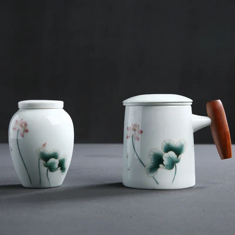 Qinghe Cup with Tea