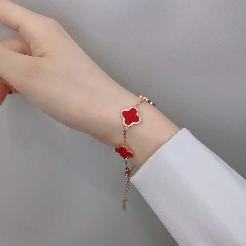 Bracelet de trèfle rouge 1201