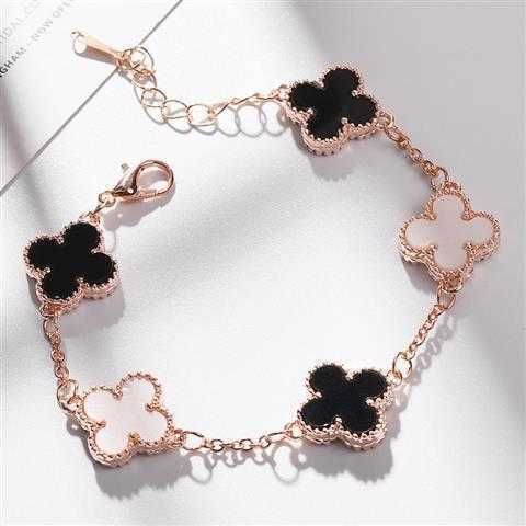 Pulseira de cinco folhas brancas de ouro rosa