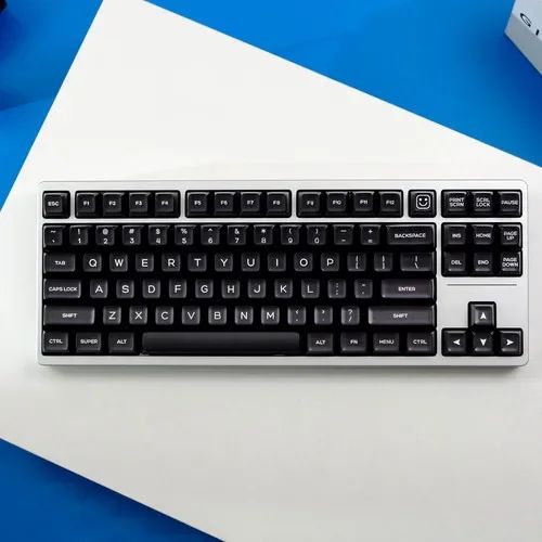 Colore: set nero 142Key