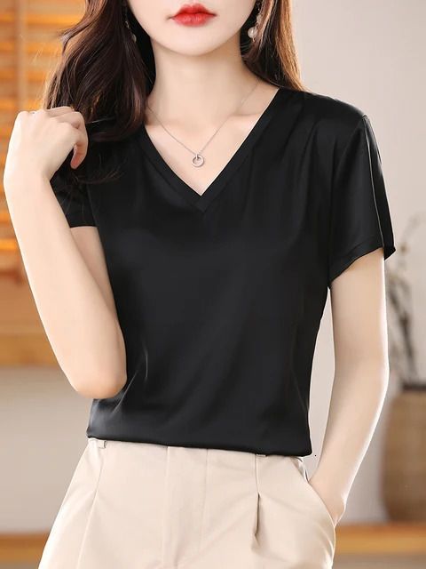 Vneck Black