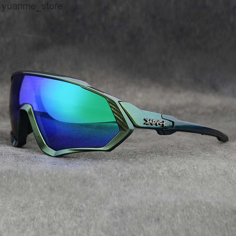 Color 28-Photochromic 6 Lens