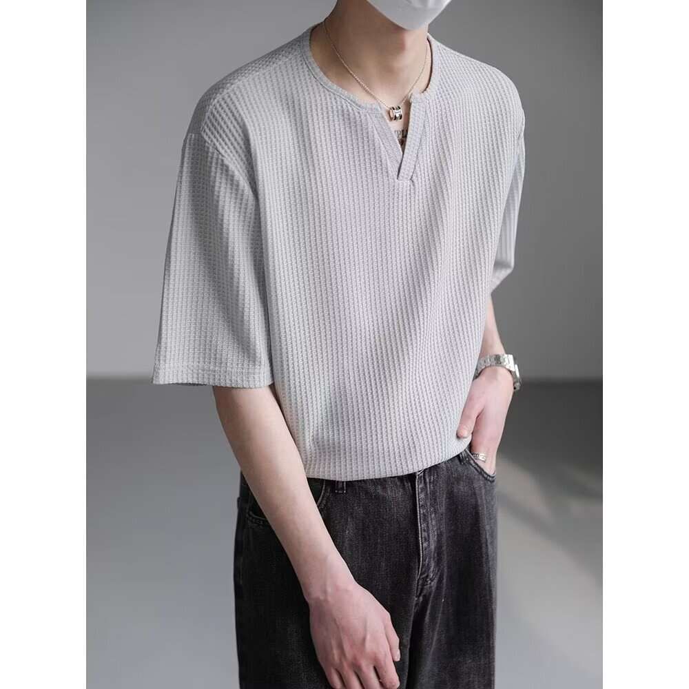 3)Small V Layered Collar Waffle Grid