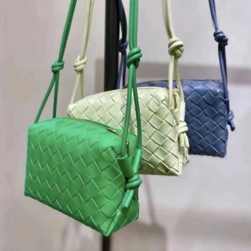 Woven Bag Loop Parrot Green