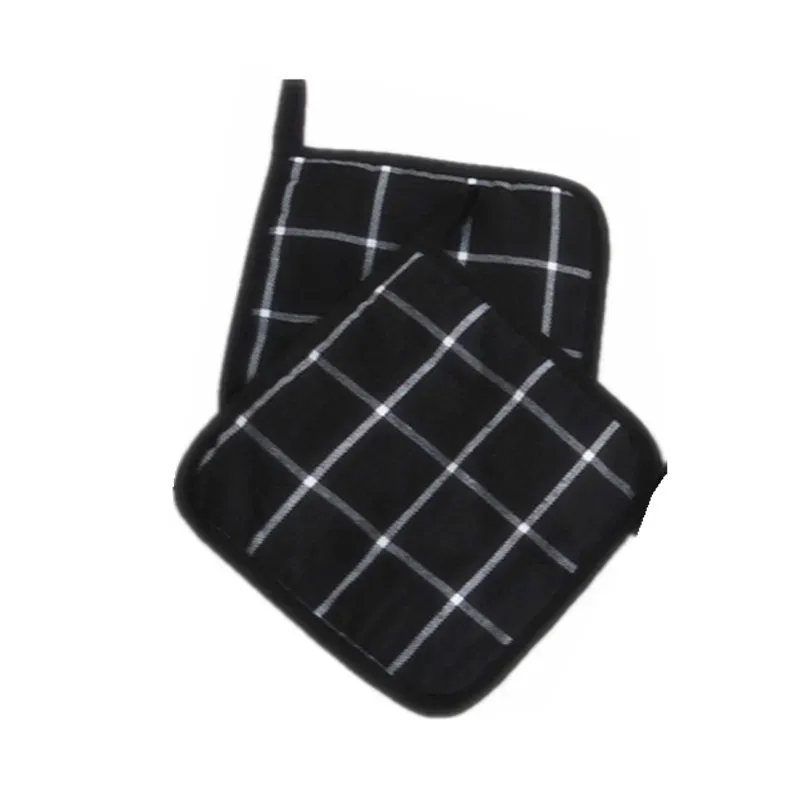 M Black Plaid Mat