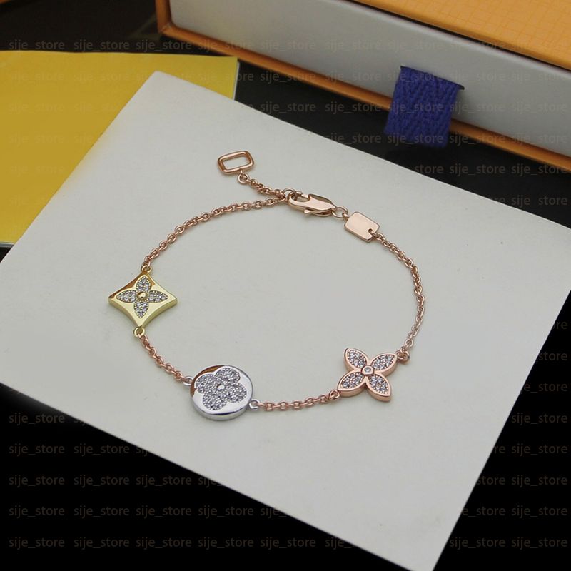 12 Bracelet Rose avec Boîte