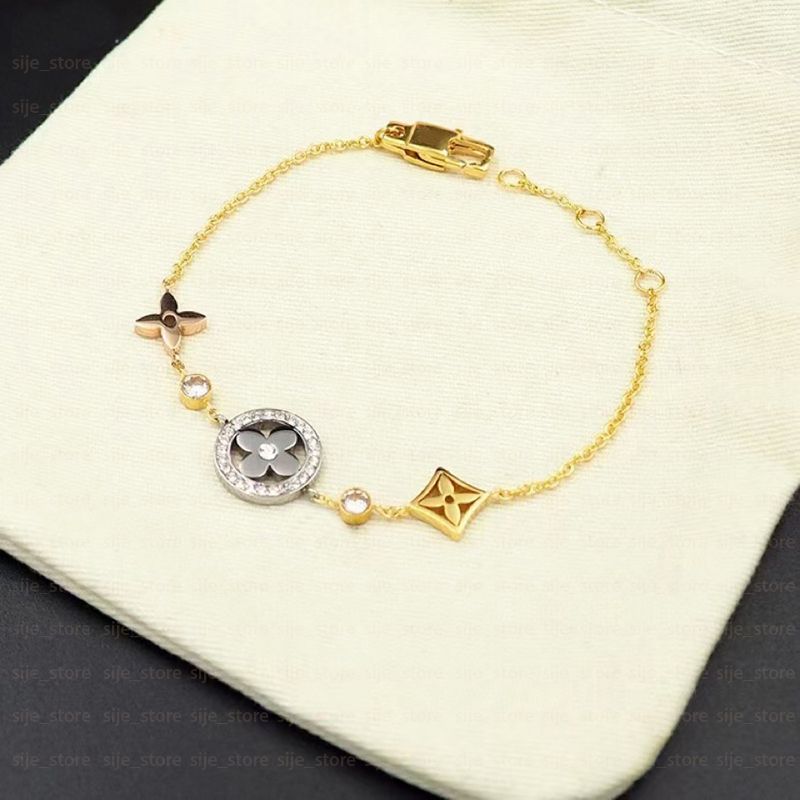 7 Gold Bracelet with Box