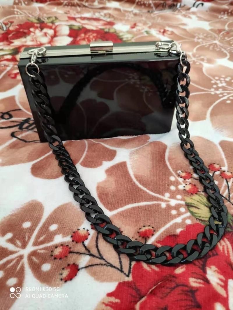 Black Sliver h Chain