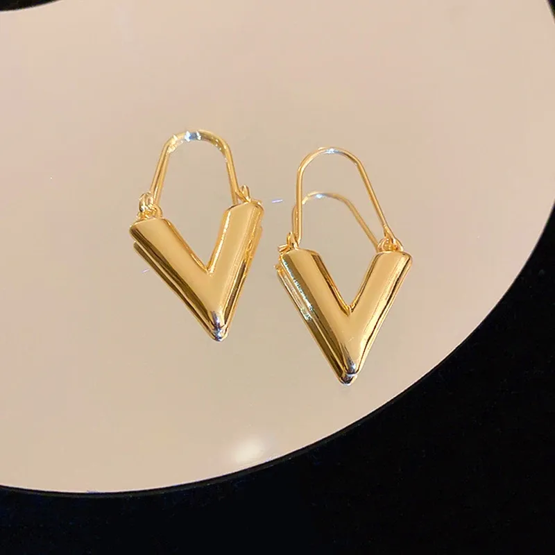 02 Earrings Gold