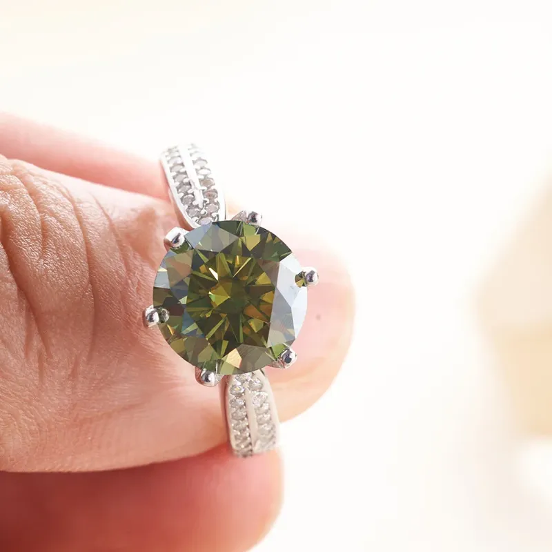 yellow green 3 carat