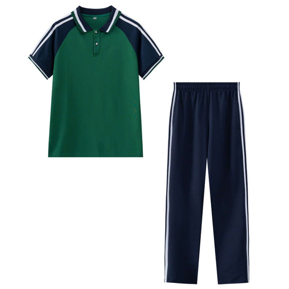 1)Dark green short sleeved set T-shirt