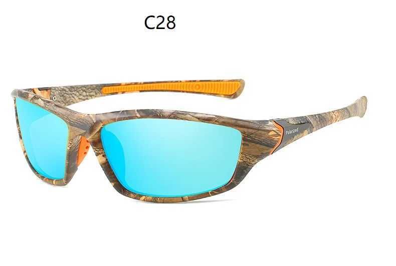 C28