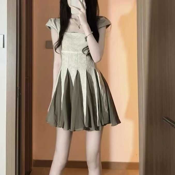 Suspender Skirt Single Piece