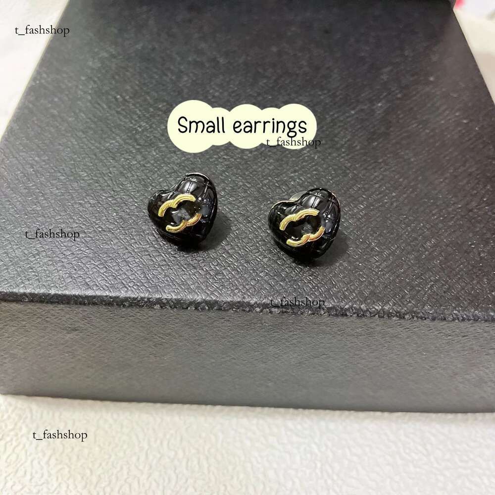 05 Small earrings