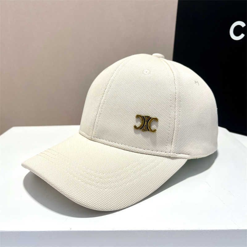 Beige Triumphal Arch Baseball Cap