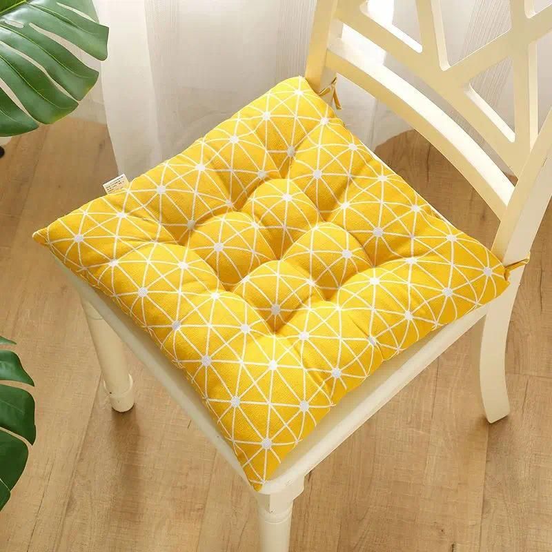 Geometric yellow