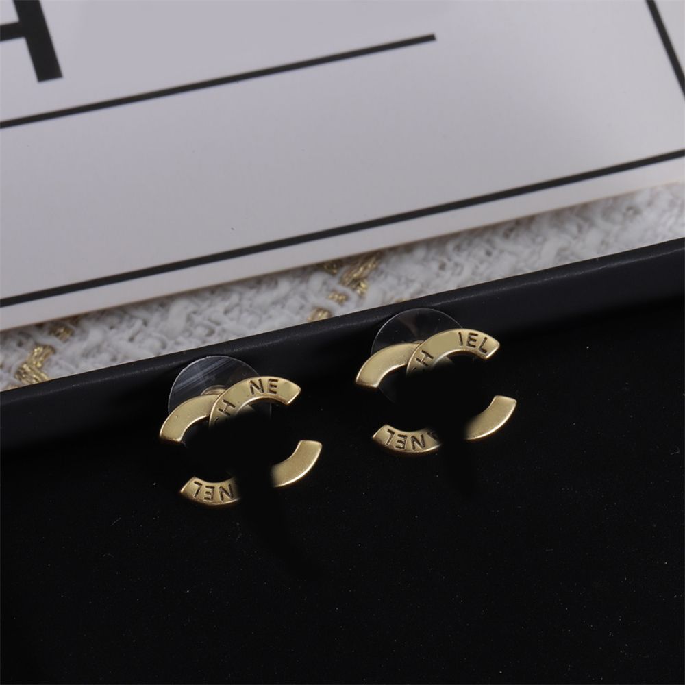 箱のない1-2 earrings