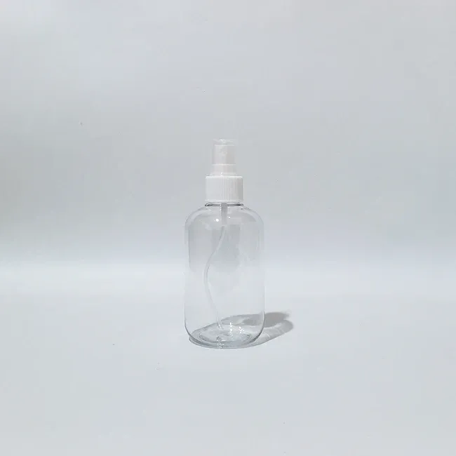 Botella de plástico transparente de 200 ml de color blanco.