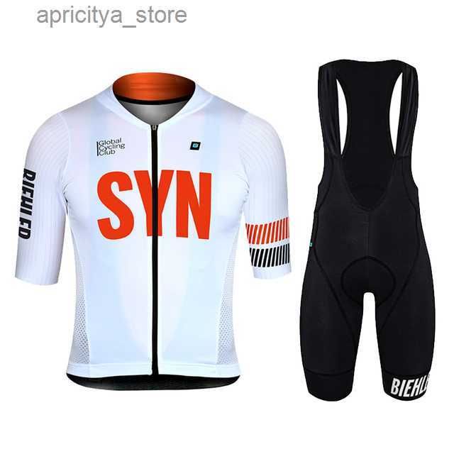 Cycling Set 17