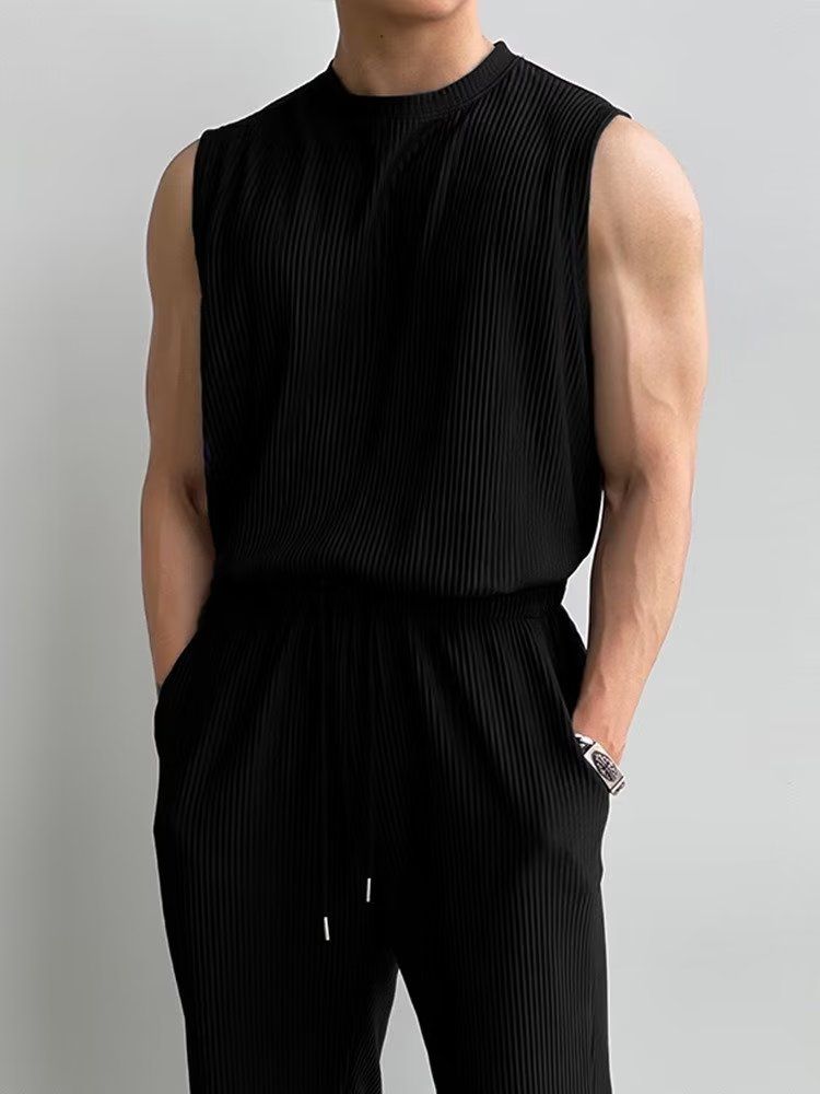 T14 black vest