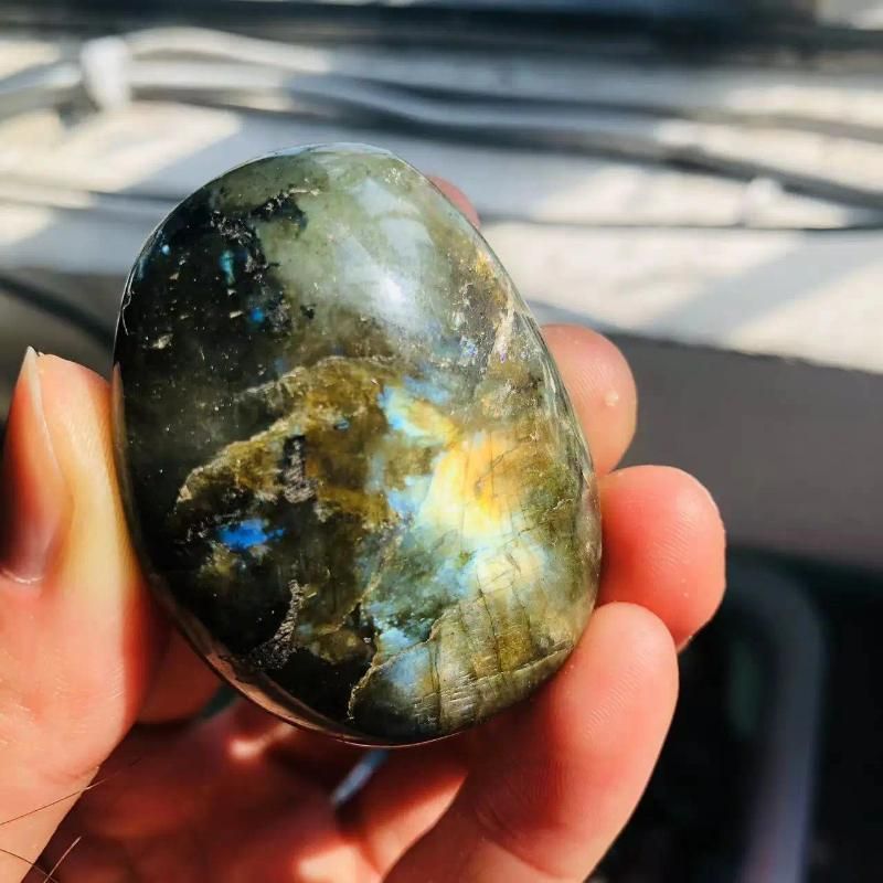 Labradorite de 40 à 70 mm