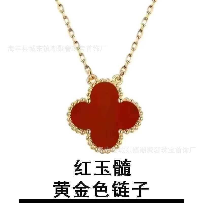 Goud Red Chalcedony ketting