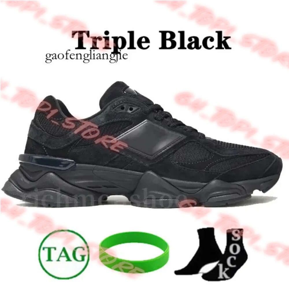 4 Triple Black