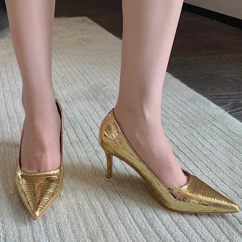7.5cm Gold High Heels