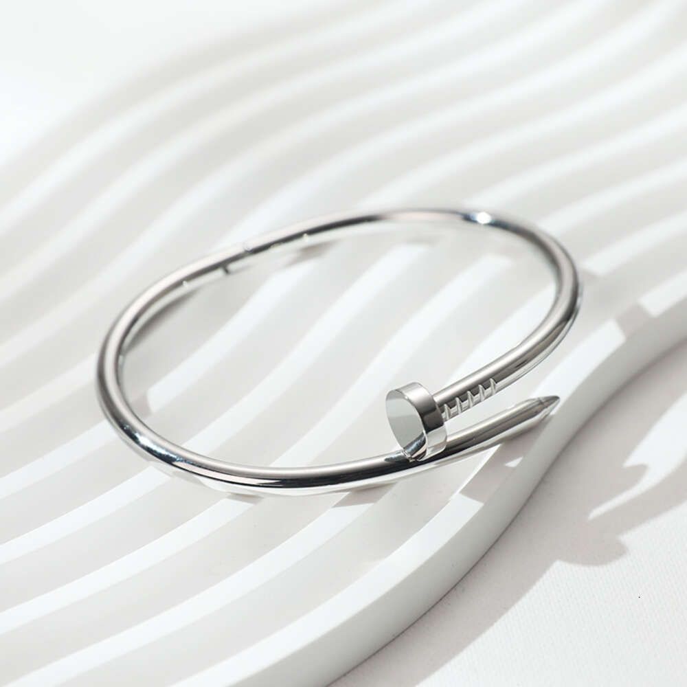 Sliver-bracelet-9.5 cm