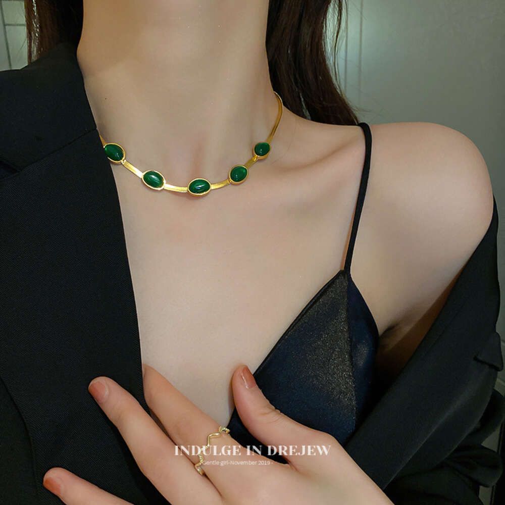 6653- Gold Necklace