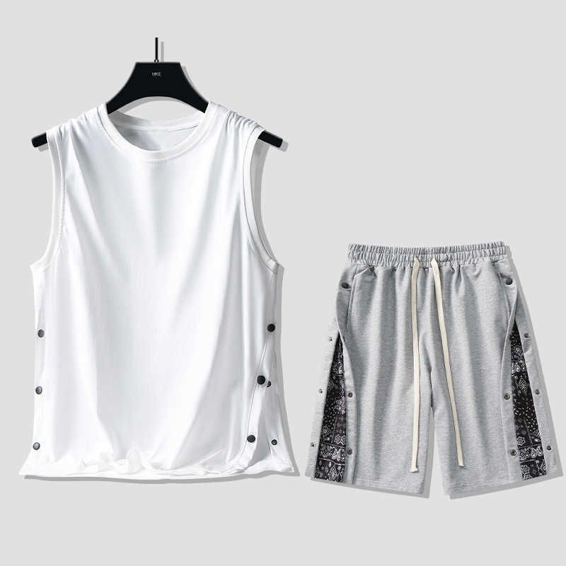 White Vest+gray Shorts