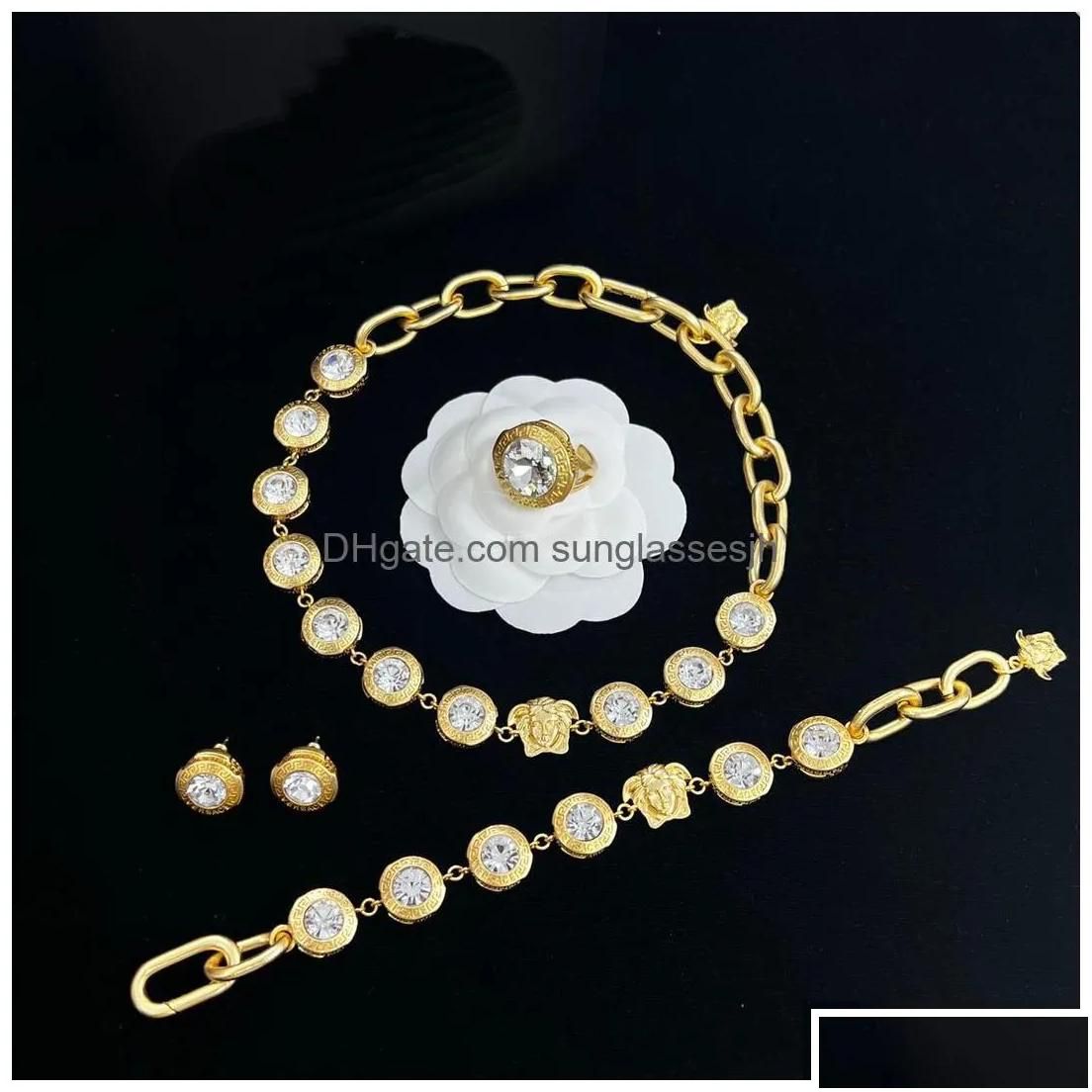 4pcs--145 collier bracelet boucle d'oreille anneau
