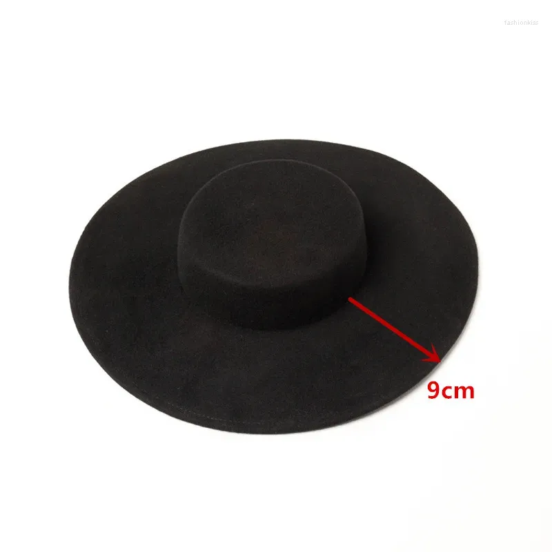 9cm brim